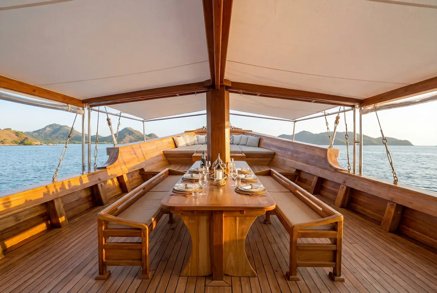 Outdoor Dining Area | Naturalia Cruise | Komodo National Park Outdoor Dining Area | Naturalia Cruise | Komodo National Park