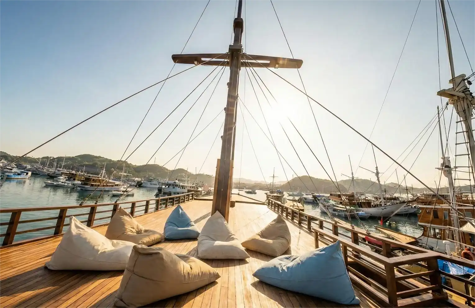 Sundeck Area | Naturalia Cruise | Komodo National Park Sundeck Area | Naturalia Cruise | Komodo National Park